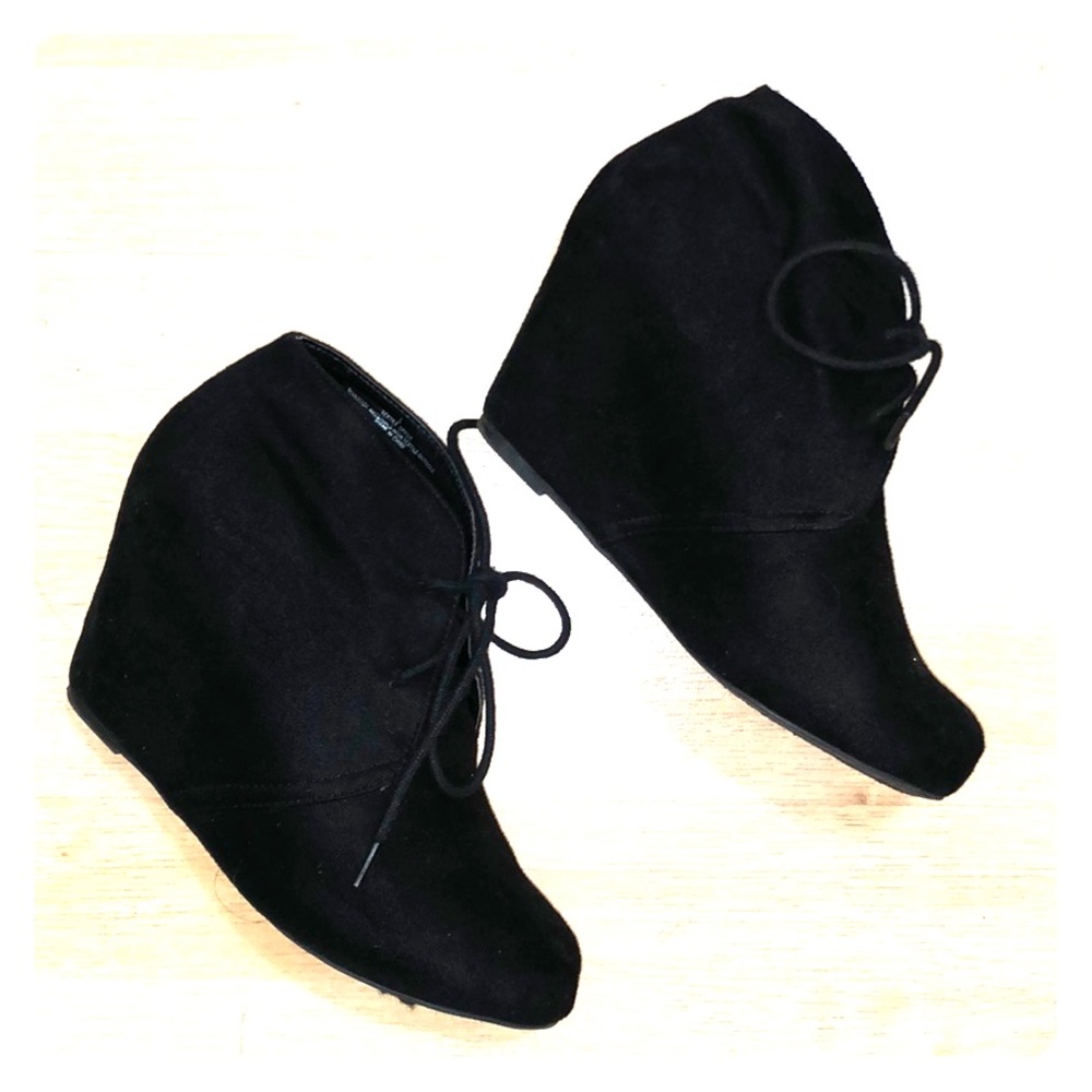 Mossimo lace wedge booties